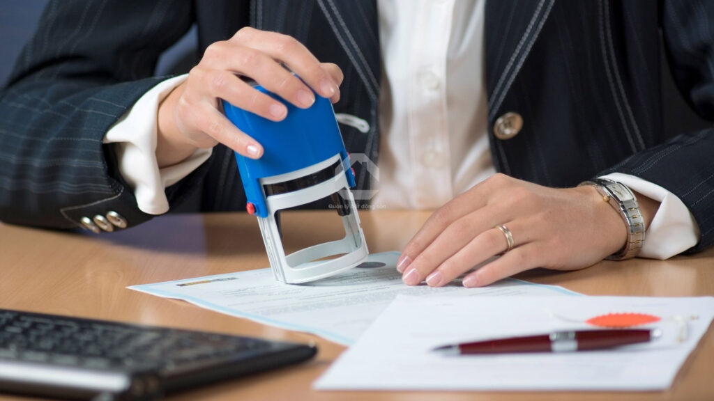 Các trường hợp miễn, giảm phí công chứng gồm những ai?