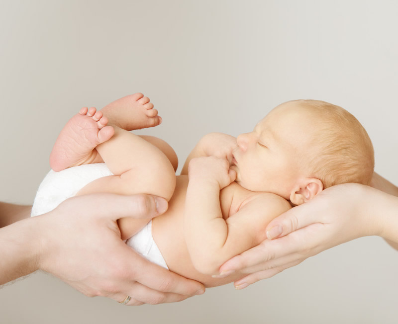 Những điều cần biết về thủ tục công chứng nhận con nuôi