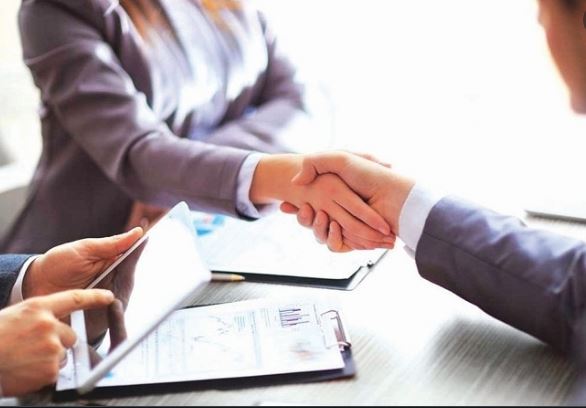 Những lưu ý khi công chứng hợp đồng mua bán doanh nghiệp